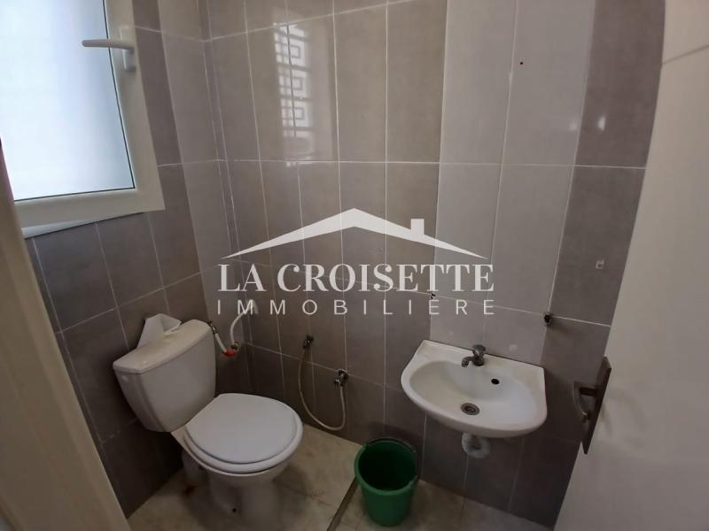 Un bureau open-space aux Jardins de Carthage